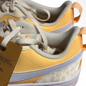 Yellow and White Nike Suede Sneakers💛🤍